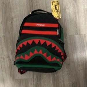 its new barley even used no marks no nothing and its nice.